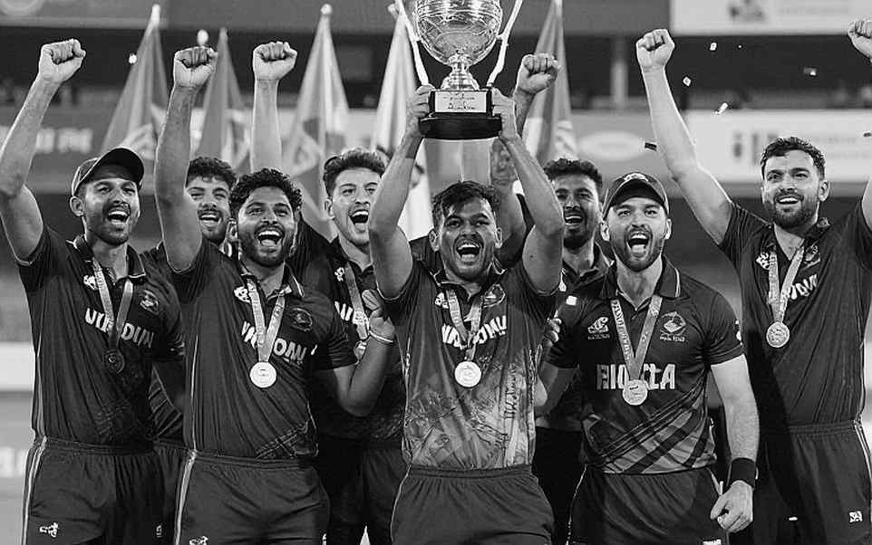 নিউল্যান্ডসে স্মিথ-শূন্য অস্ট্রেলিয়া: ৫৫ গড়ের ফাঁক নয়, বড় প্রশ্ন ব্যাটিং কাঠামো